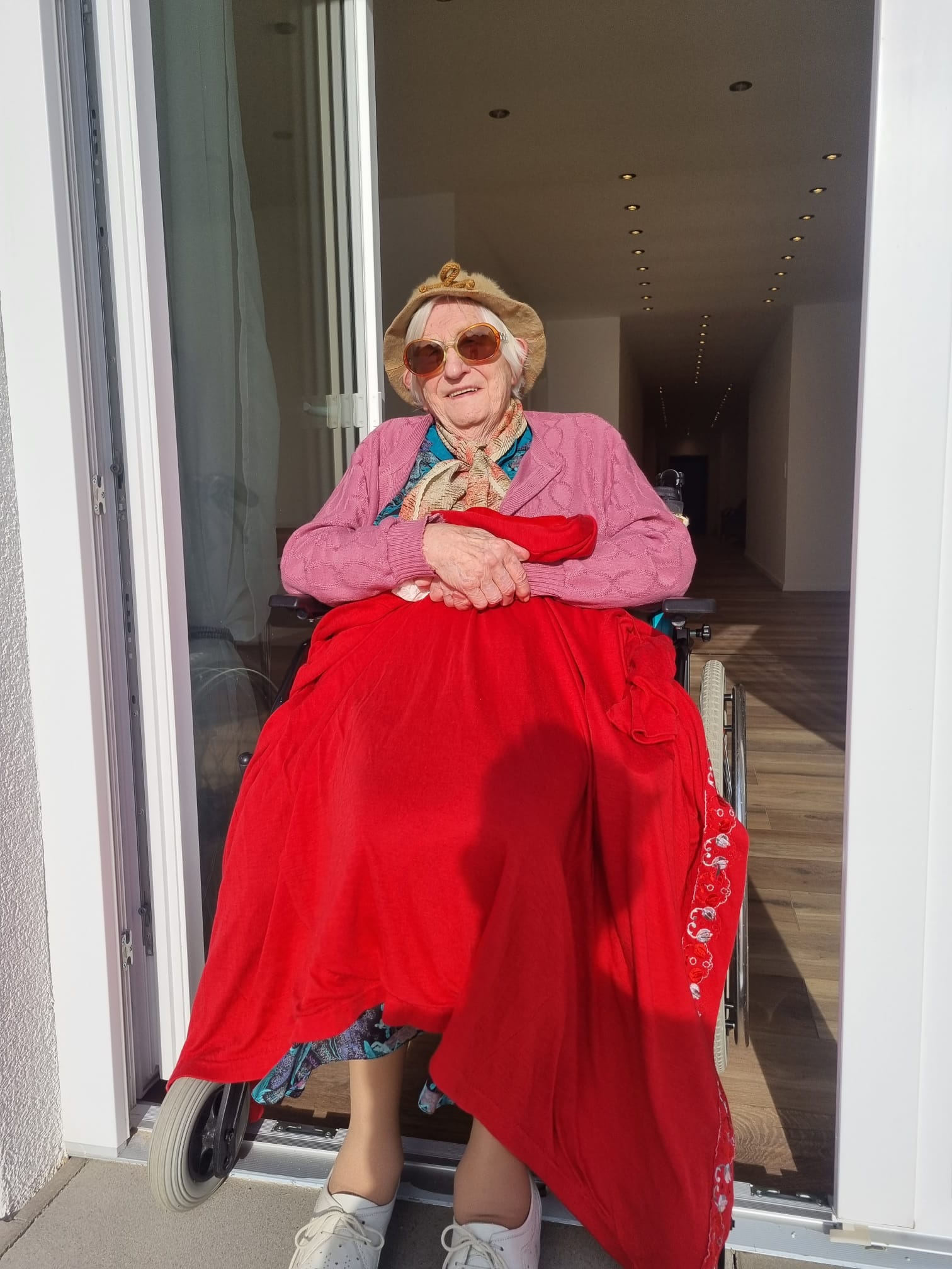 1e67aeb9-cec2-4b3a-aa03-f285cd4c5df5